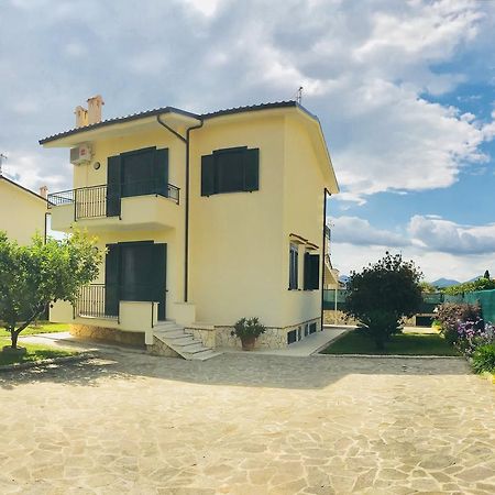 Domus Thalia Villa Sperlonga Bagian luar foto
