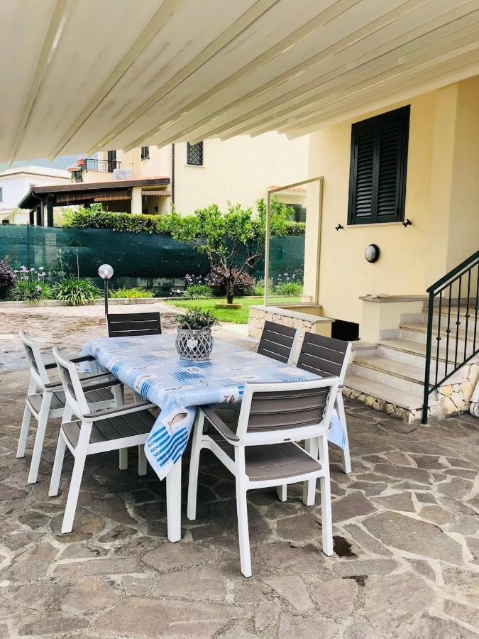 Domus Thalia Villa Sperlonga Bagian luar foto