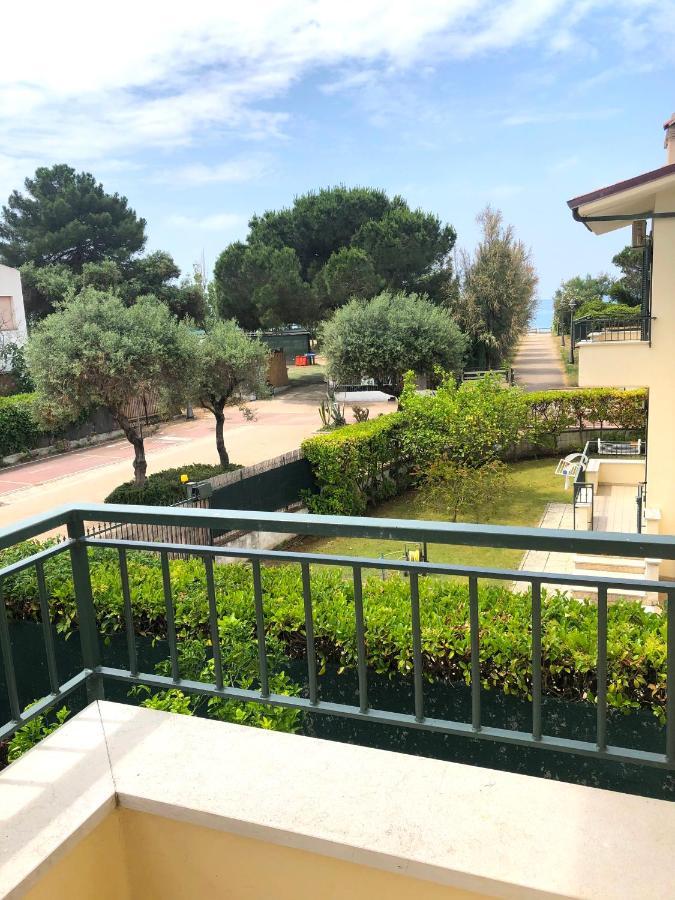 Domus Thalia Villa Sperlonga Bagian luar foto