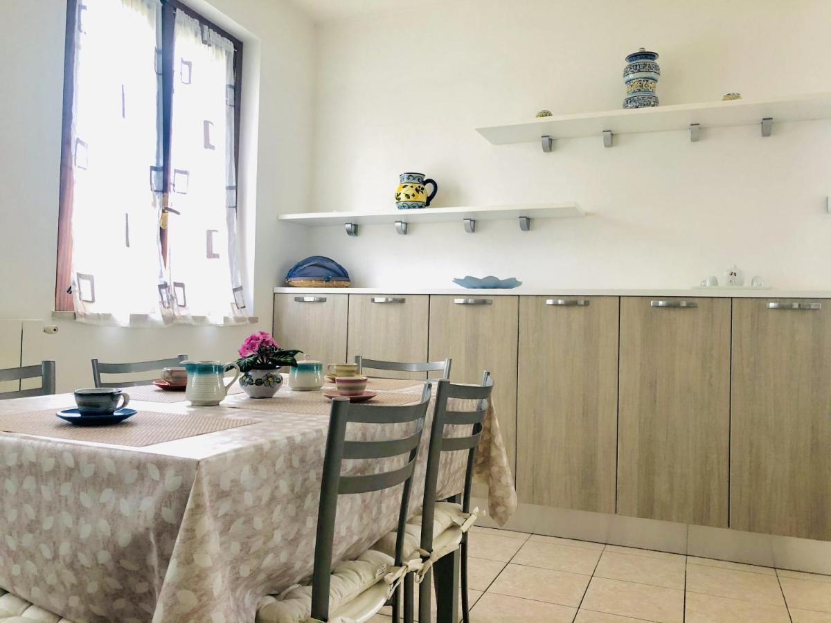 Domus Thalia Villa Sperlonga Bagian luar foto